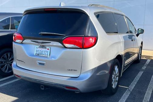 2020 Chrysler Pacifica Limited