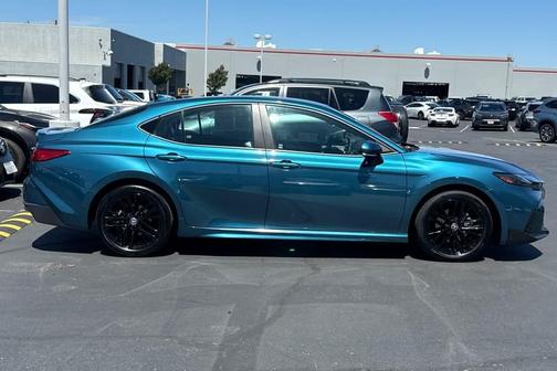 Ocean Gem 2025 Toyota Camry SE
