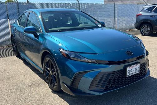Ocean Gem 2025 Toyota Camry SE