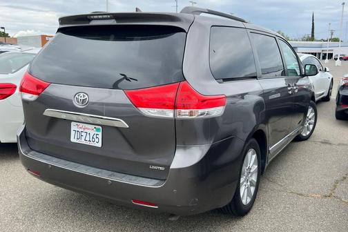 Predawn Gray Mica 2013 Toyota Sienna Limited