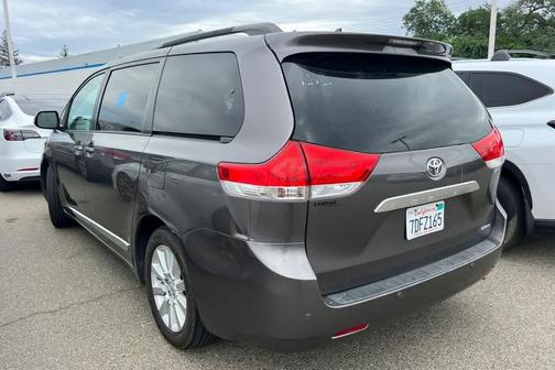 Predawn Gray Mica 2013 Toyota Sienna Limited