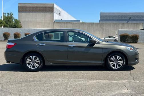 Modern Steel Metallic 2015 Honda Civic SE