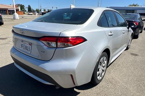 Classic Silver Metallic 2021 Toyota Corolla LE