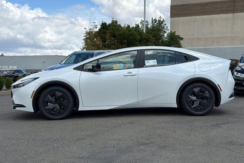 Wind Chill Pearl 2026 Toyota Prius Plug-In Hybrid SE