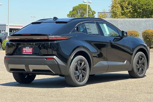 Midnight Black Metallic 2026 Toyota C-HR SE