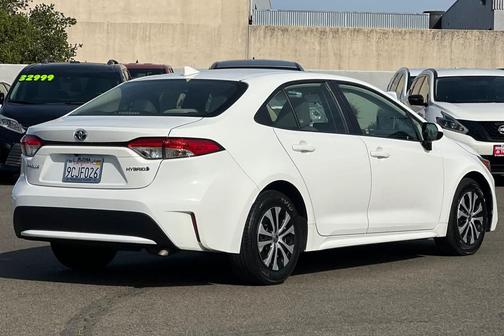 2022 Toyota Corolla Hybrid LE