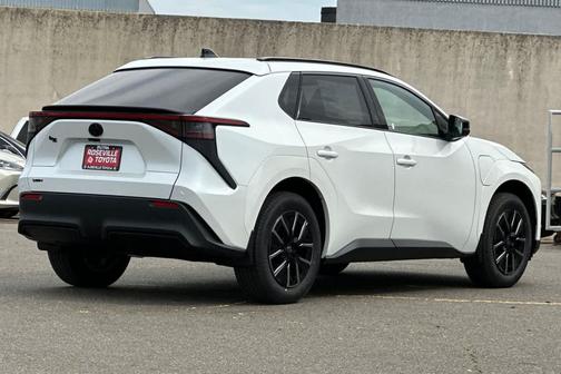 Wind Chill Pearl 2026 Toyota bZ XLE