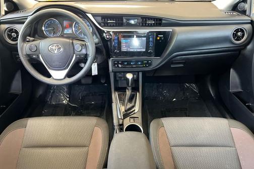 Classic Silver Metallic 2017 Toyota Corolla LE
