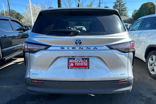 2025 Toyota Sienna XLE