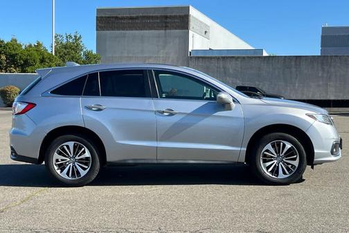 2018 Acura RDX Advance Package