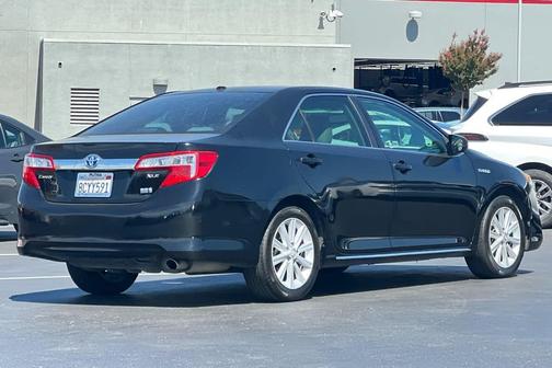 2014 Toyota Camry Hybrid XLE