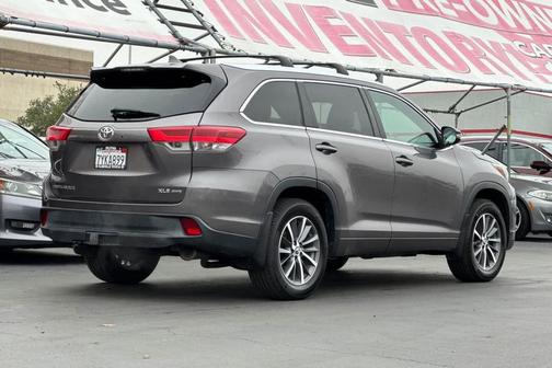 2017 Toyota Highlander XLE