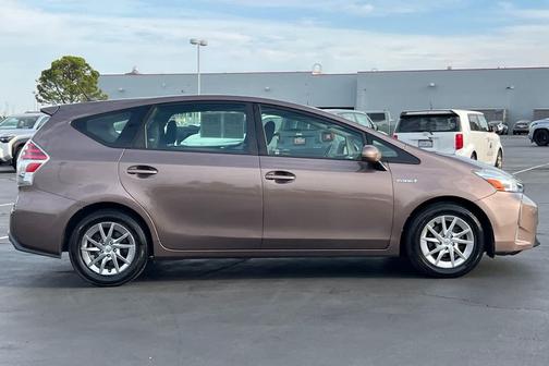 2015 Toyota Prius v Three