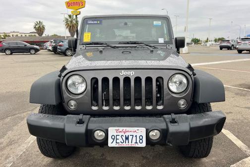Granite Crystal Metallic Clearcoat 2018 Jeep Wrangler JK Unlimited Sport