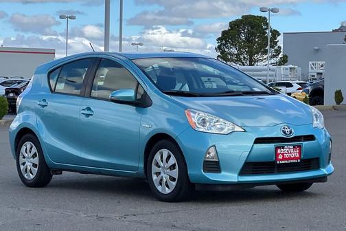Summer Rain Metallic 2012 Toyota Prius c Two