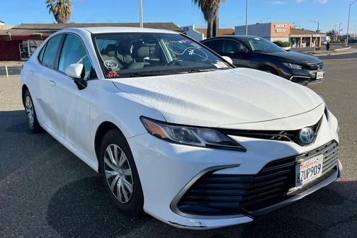 2022 Toyota Camry LE