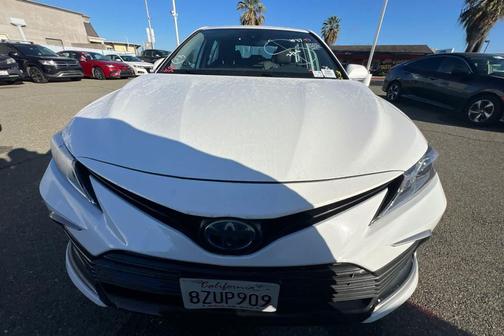 2022 Toyota Camry LE