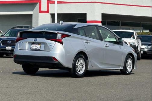 2022 Toyota Prius L