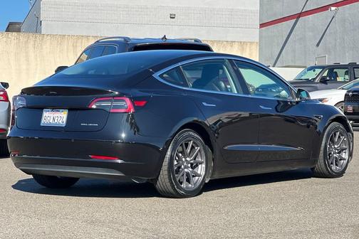 2018 Tesla Model 3 Performance