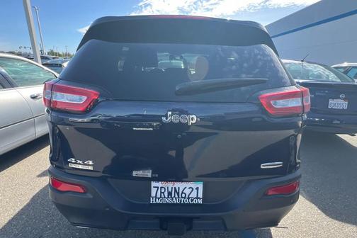 True Blue Pearlcoat 2015 Jeep Cherokee Latitude