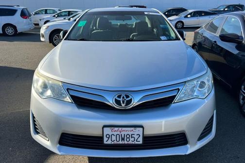Classic Silver Metallic 2013 Toyota Camry LE