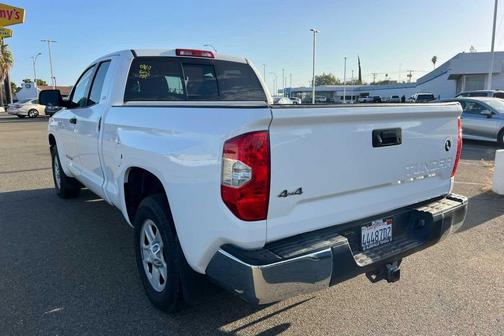 2017 Toyota Tundra SR5