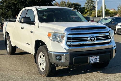 2017 Toyota Tundra SR5