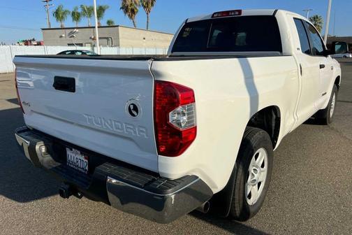 2017 Toyota Tundra SR5