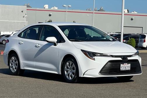 Ice Cap 2025 Toyota Corolla LE