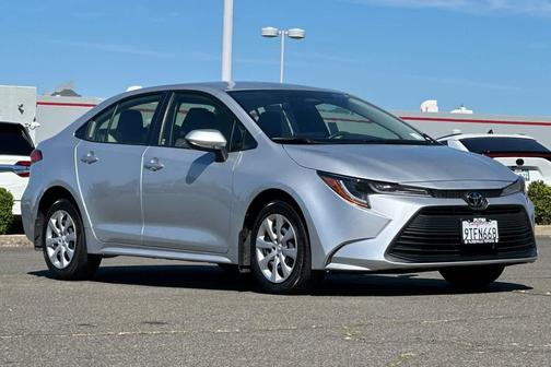 Classic Silver Metallic 2025 Toyota Corolla LE