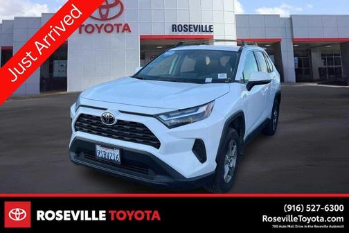 2025 Toyota RAV4 Hybrid LE