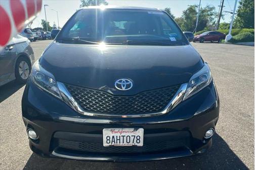 2017 Toyota Sienna SE