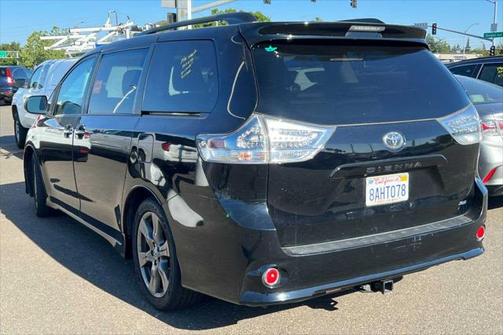 2017 Toyota Sienna SE