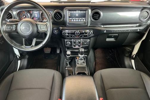 Bright White Clearcoat 2022 Jeep Wrangler Unlimited Sport Altitude