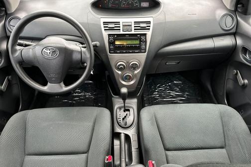 2009 Toyota Yaris S