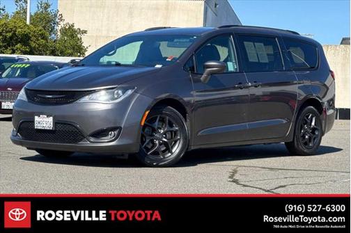 2020 Chrysler Pacifica Touring-L Plus