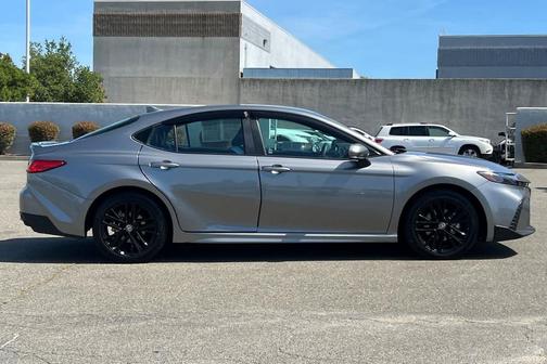 Heavy Metal 2025 Toyota Camry SE