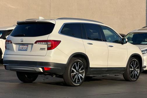 2021 Honda Pilot Touring 8-Passenger