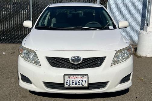 Super White 2010 Toyota Corolla LE