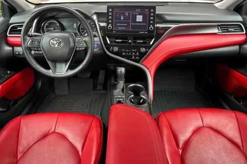 2024 Toyota Camry Hybrid SE