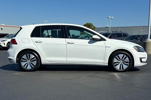 2015 Volkswagen e-Golf SEL Premium