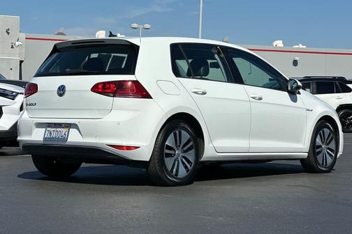 2015 Volkswagen e-Golf SEL Premium