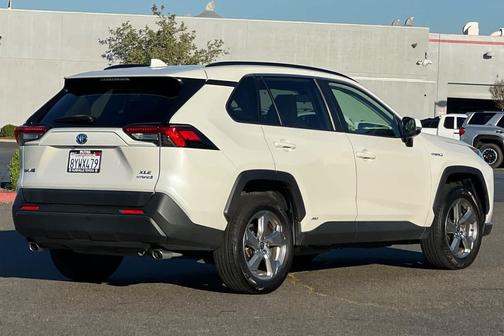 2021 Toyota RAV4 Hybrid XLE Premium