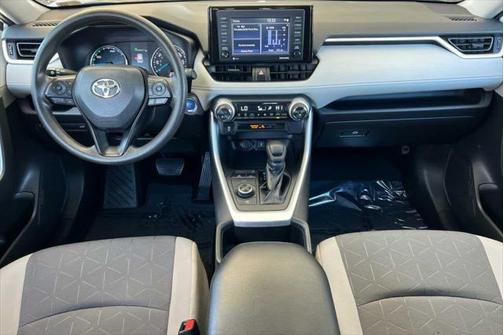 2022 Toyota RAV4 Hybrid XLE