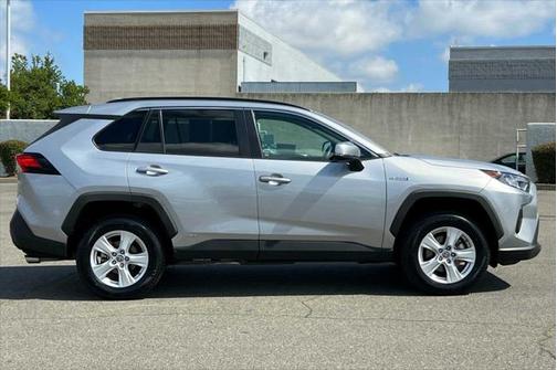 2021 Toyota RAV4 Hybrid LE