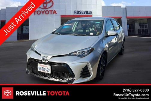 Classic Silver Metallic 2018 Toyota Corolla SE