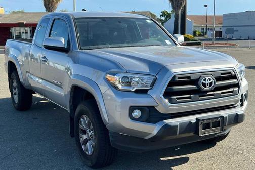2017 Toyota Tacoma SR5
