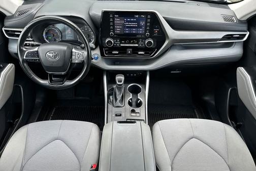 2020 Toyota Highlander Hybrid LE