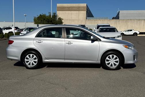 2011 Toyota Corolla LE