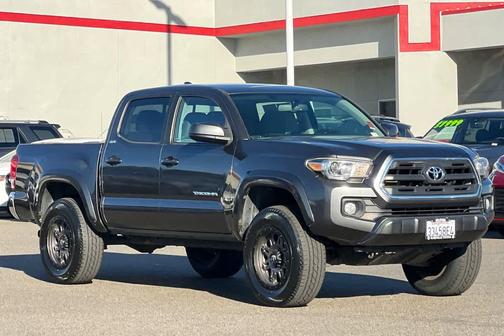 2016 Toyota Tacoma SR5